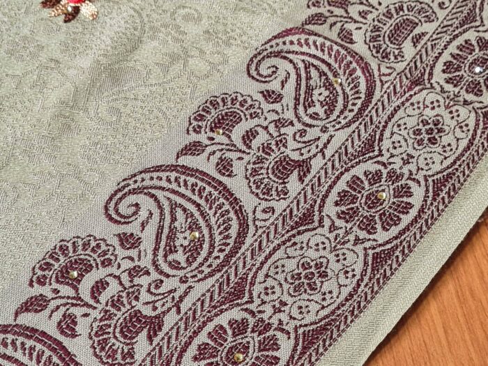 Xale de Cashmere Pashmina 100% bordado com fios de seda