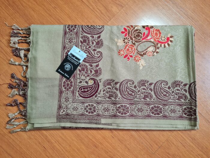 manto de caxemira indiano bordado floral, tons terrosos