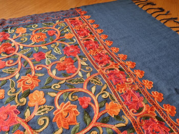 Xale de Cashmere Pashmina 100% bordado cor azul e color