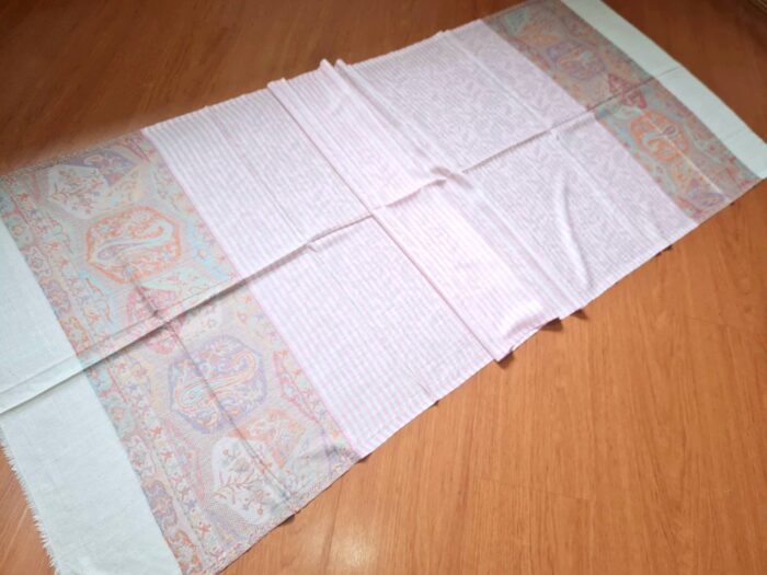 Pashimina indiana de cashmere estampa paisleys rosa listrado
