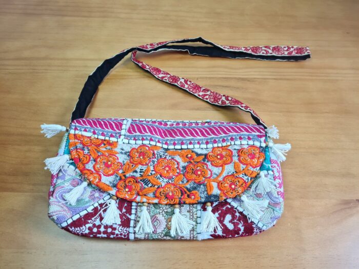 Bolsa indiana Banjara bordada color alça opcional (clutch)