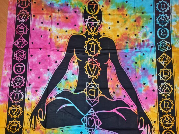Panô indiano com técnica Batik estampa de Iogue e Chakras color