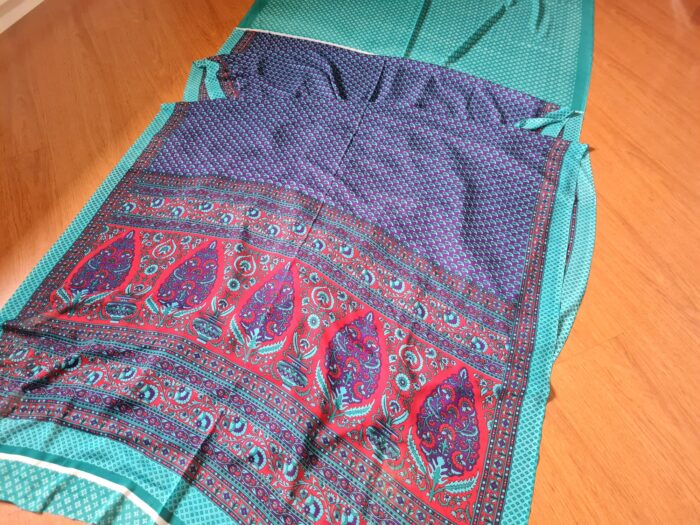 Sari indiano viscose com estampa arabescos e floral azul e turquesa