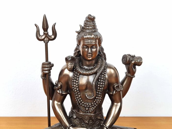 Estátua do Deus Shiva da Veronese Design em postura de lótus 15 cm
