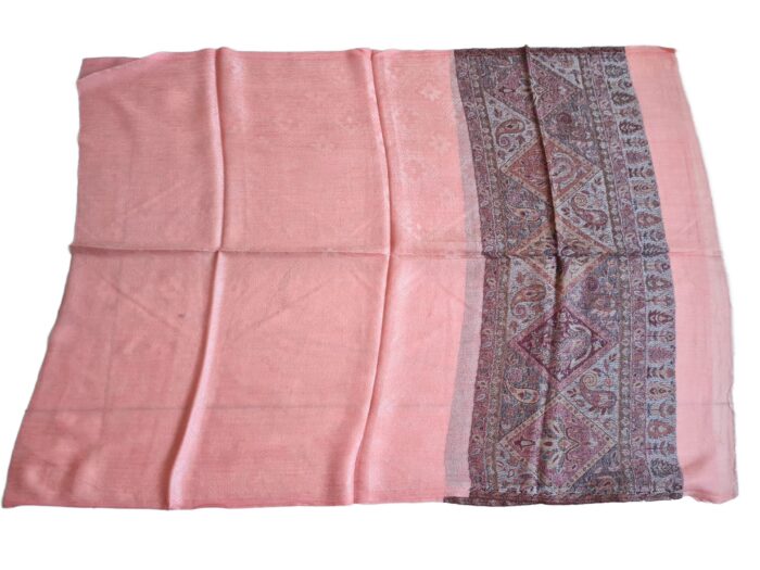 20260729_112353 Pashmina de cashmere indiana rosa coral com paisley na barra