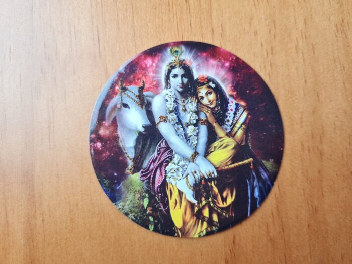 adesivo redondo de Radha & Krishna feito na Índia 7,5cm