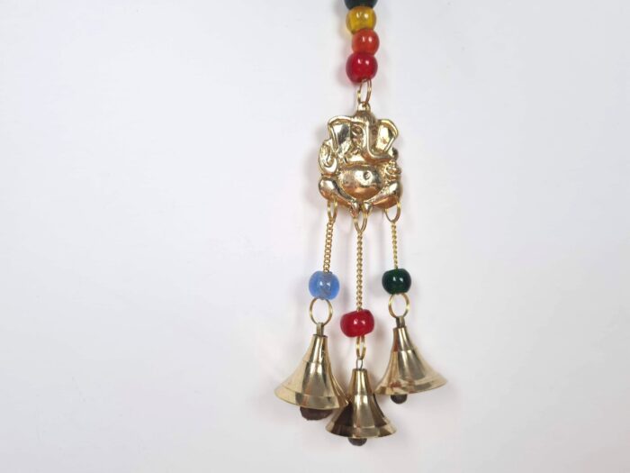 Sino dos ventos de metal com símbolo de Ganesha e 7 chakras