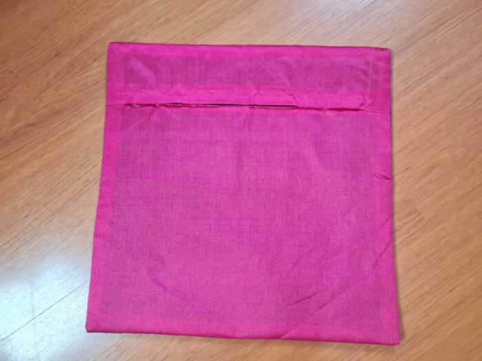 Capa de almofada indiana estampa dançarinos hindus rosa
