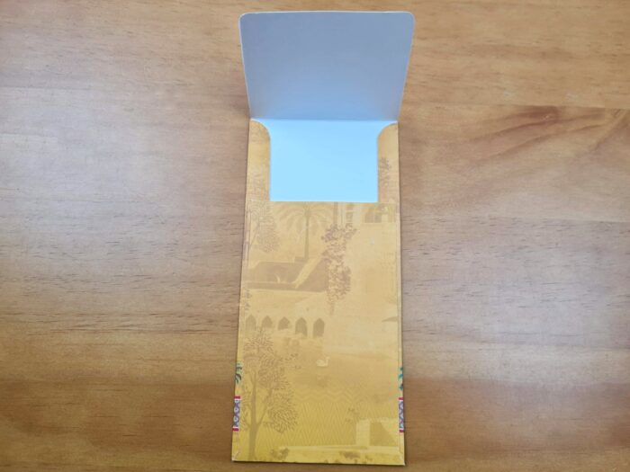 20230331_210917 Envelope indiano de luxo estampa de casal hindu amarelo
