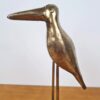 Adorno decorativo indiano base com pássaro dourado artesanal 31cm