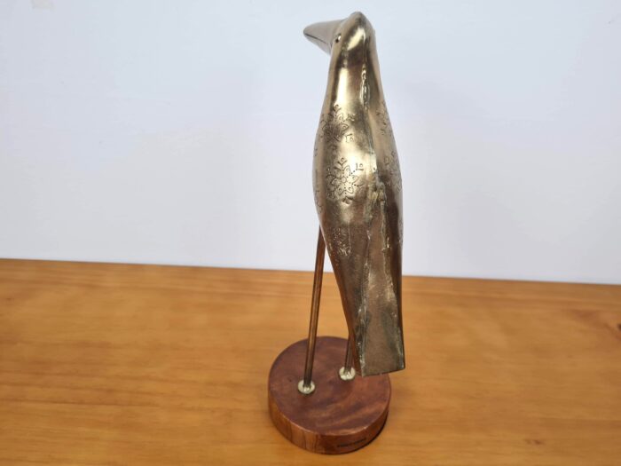 Adorno decorativo indiano base com pássaro dourado artesanal 31cm