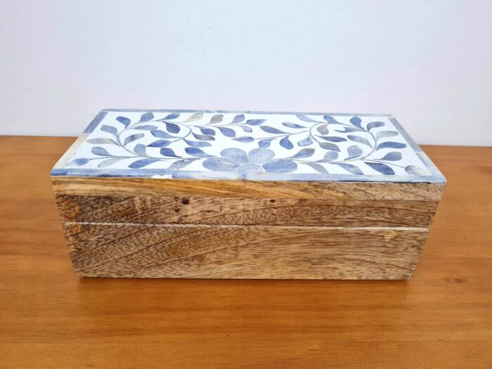Caixa indiana decorativa com tampo floral azulejado 23cm