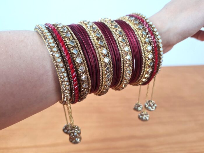 Conjunto de 2 braceletes indianos para noivas indianas vermelho e dourado