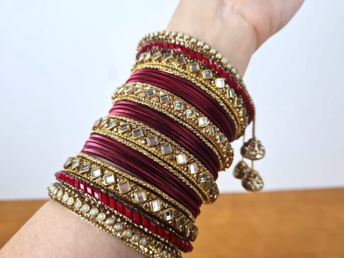 Conjunto de 2 braceletes indianos luxo para noivas indianas vermelho e dourado