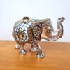 20230407_141954 Elefante indiano de metal prateado mosaico de pedras naturais 14cm