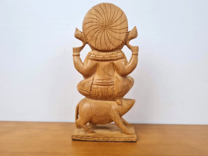 Estátua indiana de Ganesha esculpida em madeira maciça 21cm