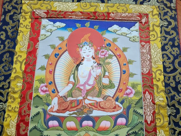 Painel de obra de arte Thangka A Deusa da Compaixão com brocado de seda