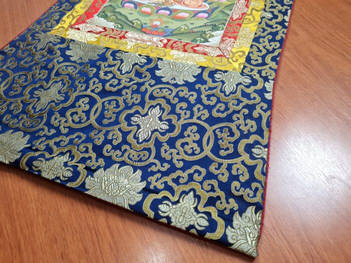 Painel de obra de arte Thangka A Deusa da Compaixão com brocado de seda