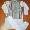 Conjunto completo de vestuário para noivo em casamentos indianos