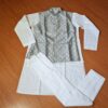 Conjunto completo de vestuário para noivo em casamentos indianos