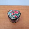 caixinha indiana machê floral pintado a mão 5cm x 5cm x 3,5cm coração