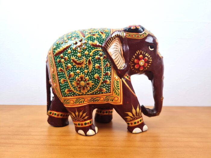 Elefante indiano de madeira com pintura à mão 18 cm