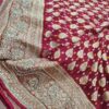 Sari indiano de seda luxuoso para noivas vermelho e dourado bordado e pedrarias