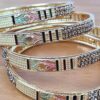 20230524_190630 Conjunto de 4 pulseiras indianas douradas com pedrinhas