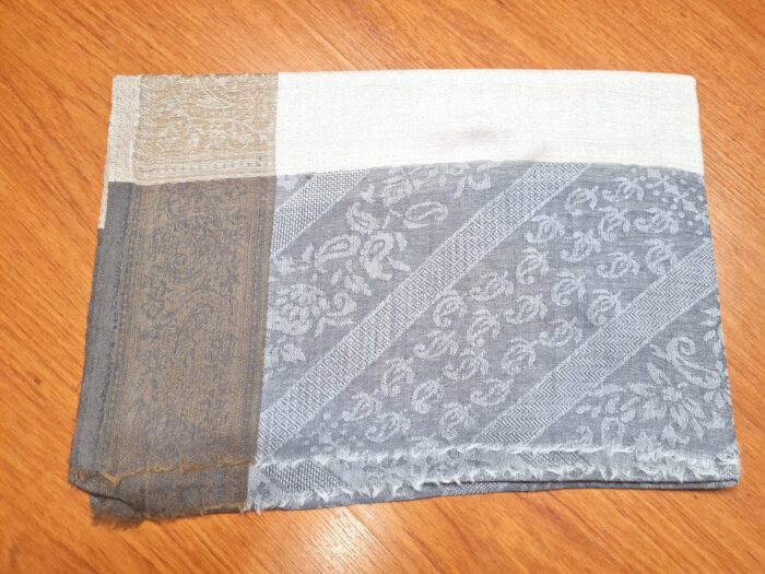 20230530_165530 pashmina indiana de lã de cashmere (verdadeira) tons de bege e cinza