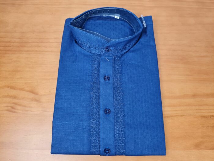 Kurta de algodão (bata masculina longa) azul com bordados