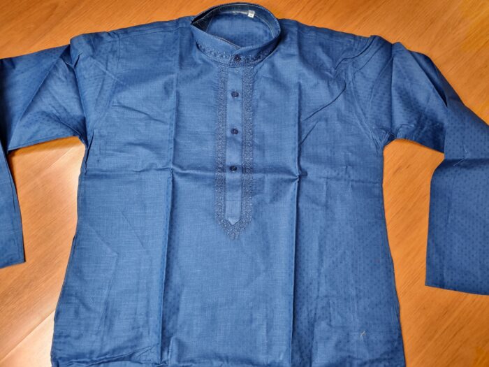 Kurta de algodão (bata masculina longa) azul com bordados