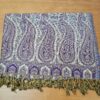 Echarpe indiana algodão com viscose dupla face estampa de arabescos roxo e creme