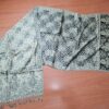 lenço indiano dupla face de viscose com algodão preto e bege arabescos