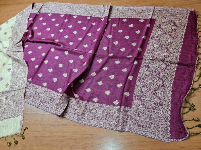 Echarpe indiana algodão com viscose dupla face estampa de arabescos uva e bege