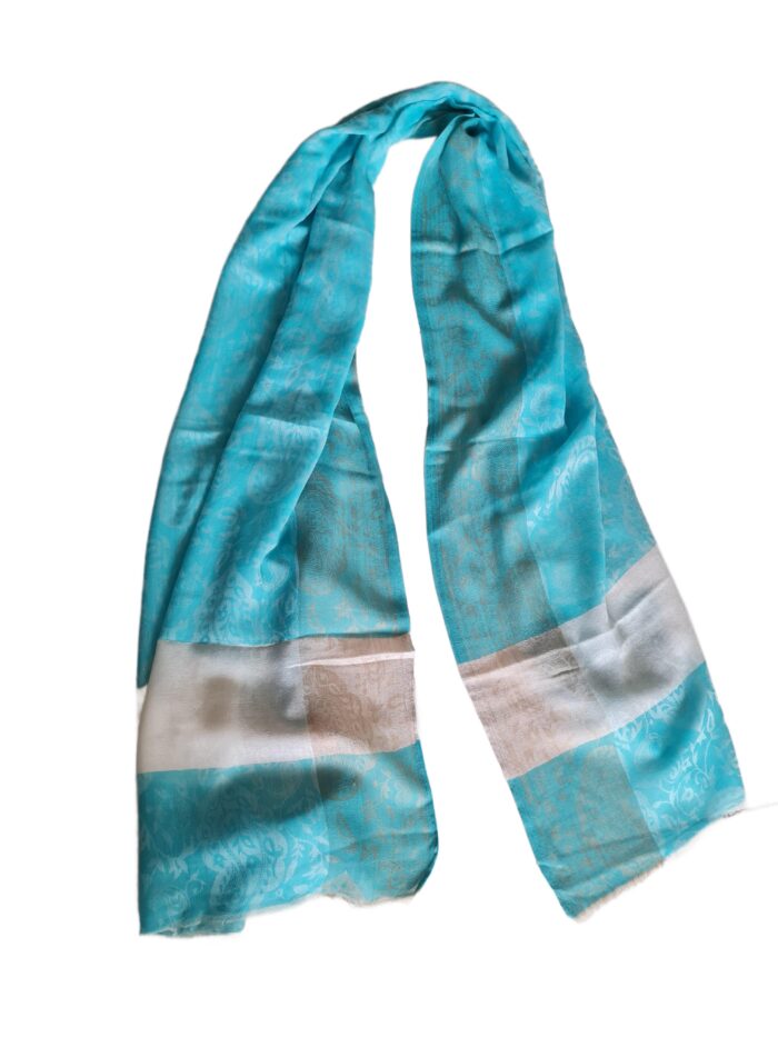 Pashimina indiana de cashmere estampa paisleys tons de creme e azul claro
