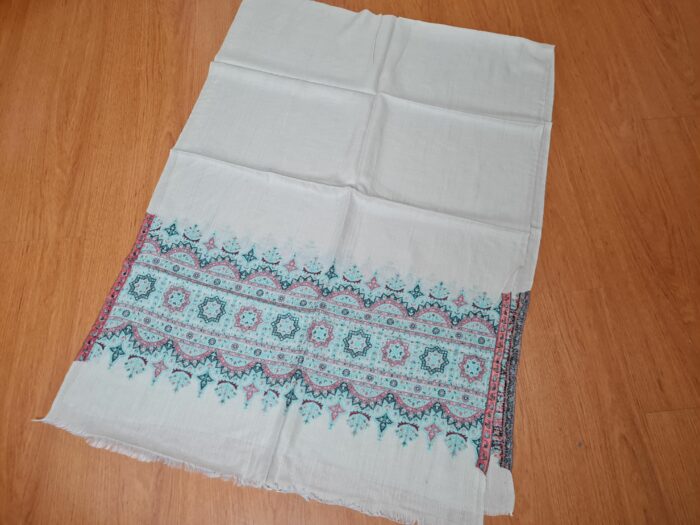 Pashimina indiana de cashmere estampa geométrica e floral creme e verde água
