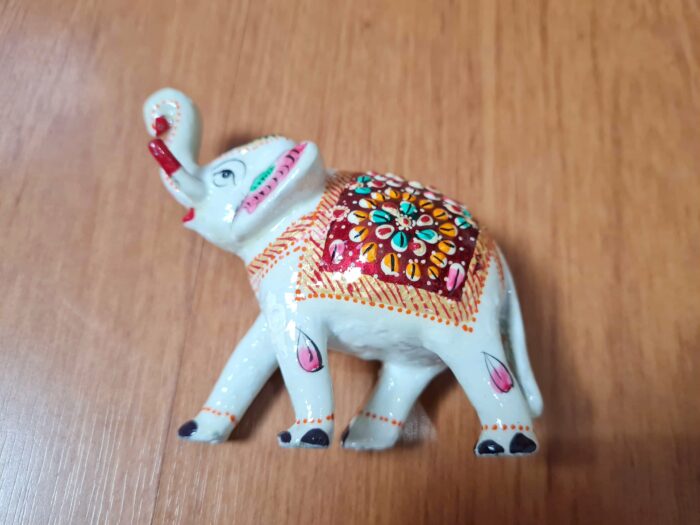 Elefante de metal esmaltado com técnica Cloisonné branco azul color 10cm II