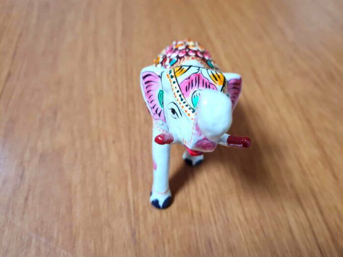 Elefante de metal esmaltado com técnica Cloisonné branco azul color 10cm II