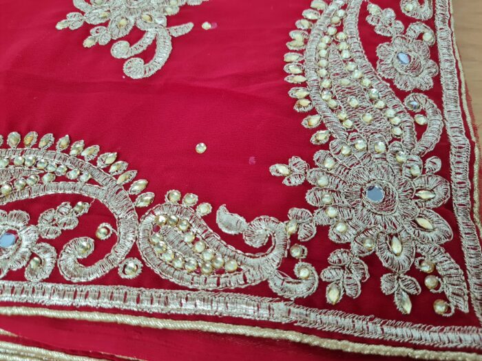 Sari indiano de seda luxuoso azul e dourado bordado