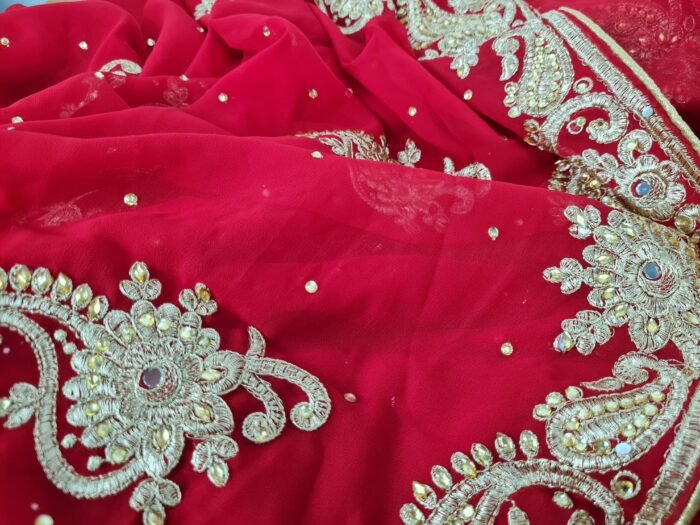 Sari indiano de seda luxuoso azul e dourado bordado