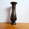 Vaso indiano de metal brass pintura em preto revelando esculpidos em dourado