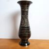 Vaso indiano decorativo de metal preto com dourado