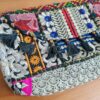 Bolsa indiana Banjara 100% bordada a mão preto e coloridos