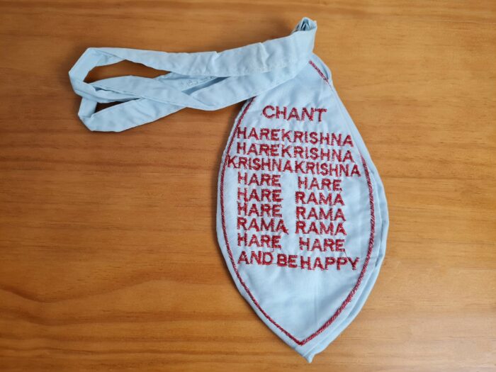 Bolsinha de Japamala estampa bordada de Krishna azul bebê