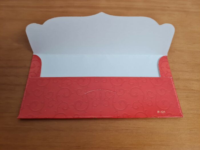Envelope indiano de luxo Radha e Krishna vermelho com verniz
