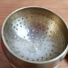 Tigela tibetana com 7 ligas de metal (9 cm) dourada almofada amarela