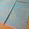 Echarpe indiana algodão com viscose estampa floral azul claro e tons suaves