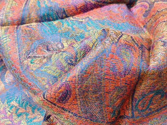 Echarpe indiana algodão com viscose estampa floral azul e coloridos