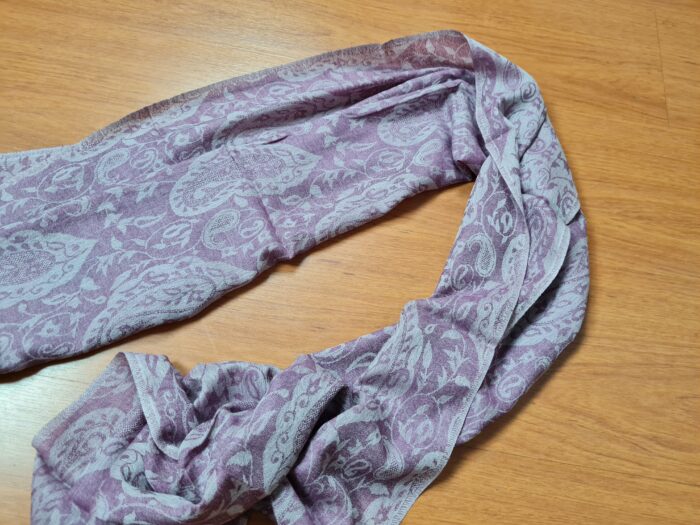 Pashimina indiana de cashmere estampa paisleys uva