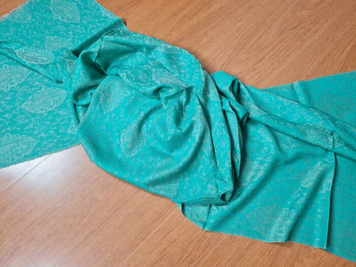 20240310_163310 Pashimina indiana de cashmere estampa paisleys verde turquesa